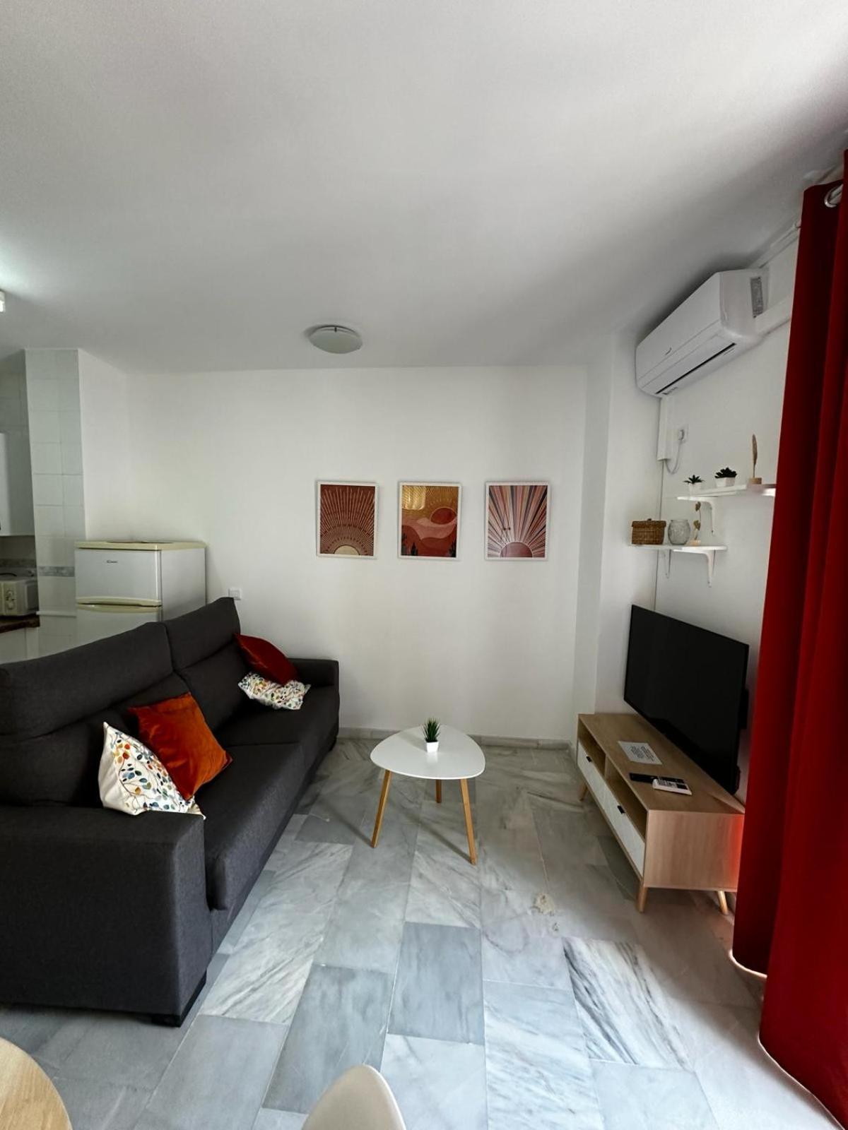 Apartamentos Don Diego La Carihuela Torremolinos Exterior photo